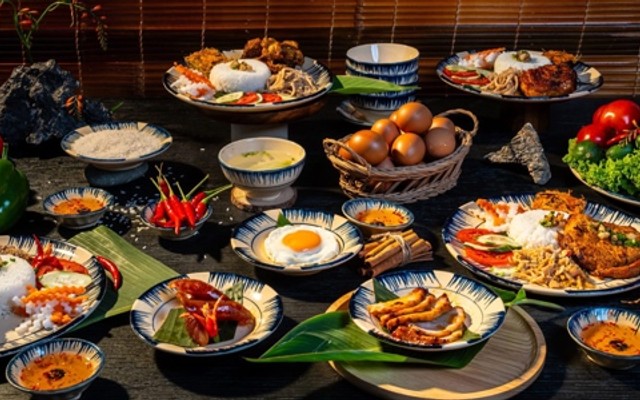 Nhà Hàng AROMA - Cơm Tấm - Hoàng Minh Giám