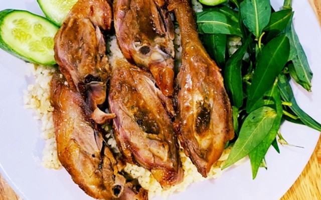 Tiệm Gà Cơm Vịt Xá Xíu - Mười