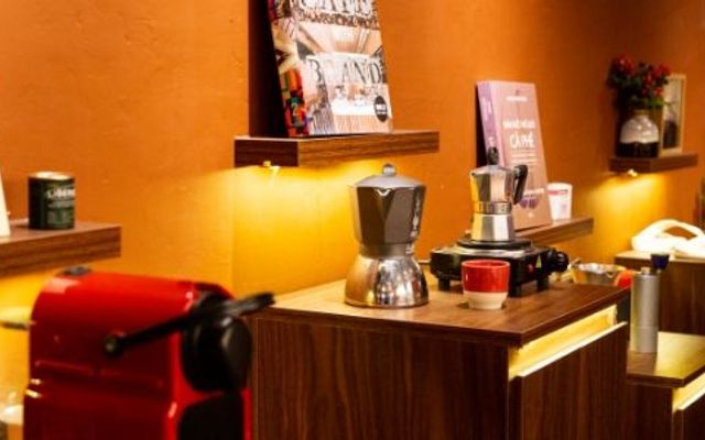 V 101 - Coffee Space Est 2025