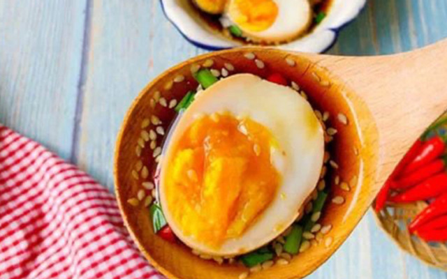 Trứng - Ngon Ngon - Phạm Hùng