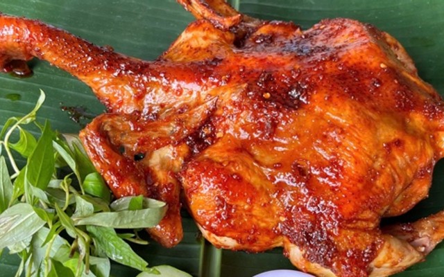 A CHIM - Gà, Vịt & Giò Heo Nướng Lá Mắc Mật