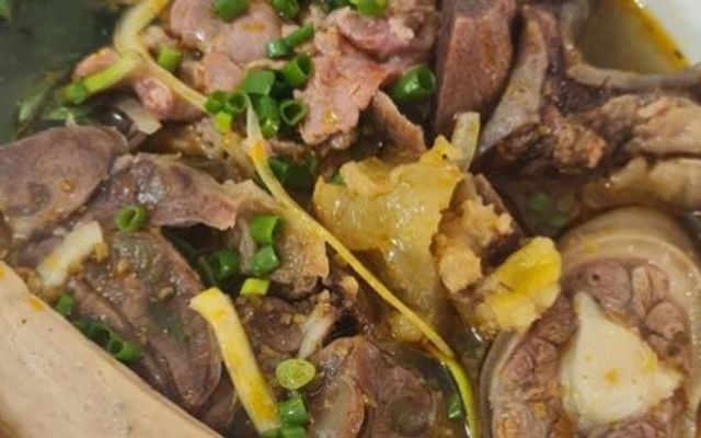 Bún Bò Huế - Phở Bò Nhà Na