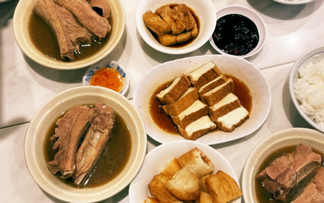 Cơm Thố Sườn Trà Singapore - 128 Lê Lai