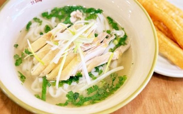 Phở - Lẩu Gà Lá É Thanh Béo - 34 Song Hành