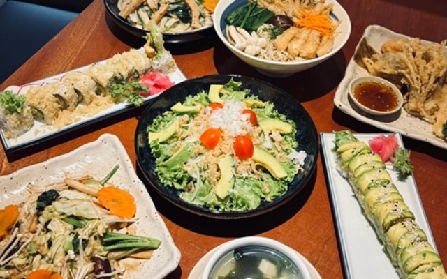 Edo Sushi - 27 Thái Phiên