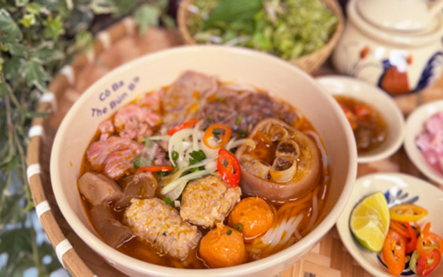 Cô Ba - The Bún Bò (Bún Bò Chuẩn Vị Đường 65 Quận 7)
