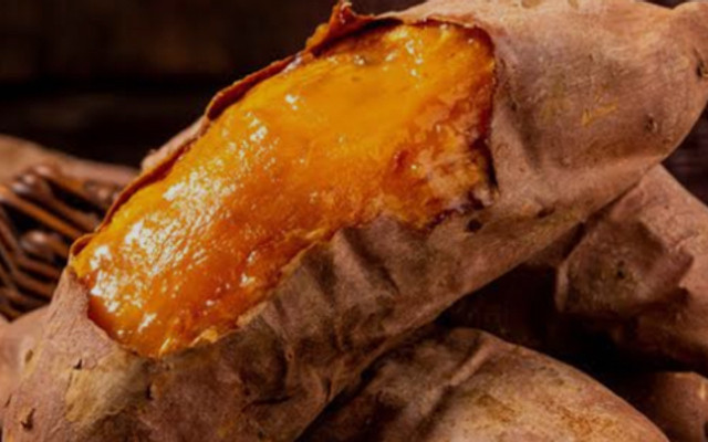 Trứng Vịt Lộn & Khoai Lang Nướng - Hạnh Phúc79