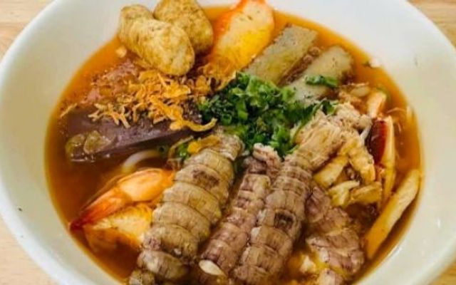 Bánh Canh Cua Hướng Nội - Bánh Canh Nồi - Bà Huyện Thanh Quan