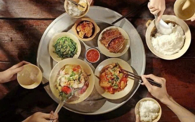 Cơm Nhà Bối - Bán Mang Đi - Trần Quang Khải