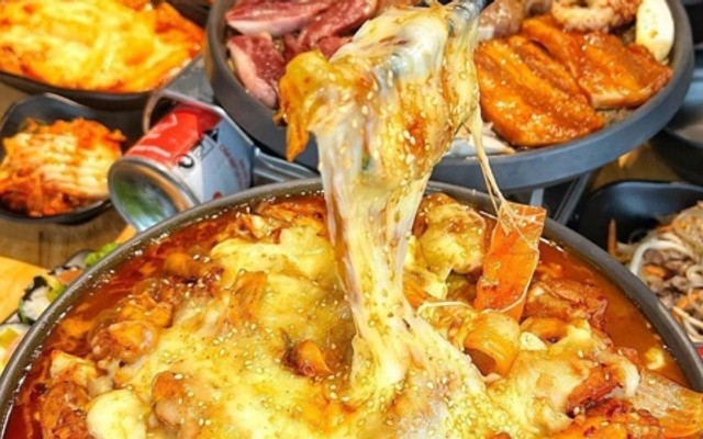 Tiệm Ăn Vặt Dì Hai