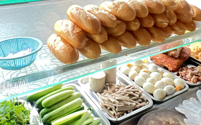 BÁNH MÌ BÌNH ĐỊNH 77 - TƯỜNG VI