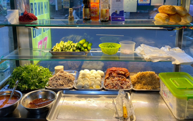 BÁNH MÌ BÌNH ĐỊNH 77 - Trần Thị Trọng
