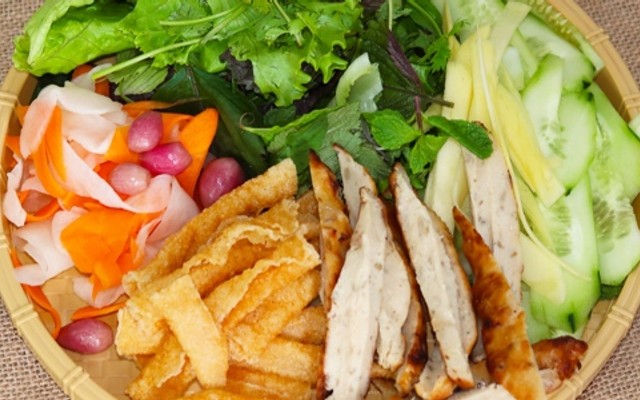 Nem Nướng Phượng - 81 Huỳnh Thúc Kháng