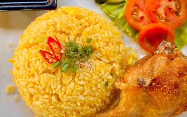 Dung - Cơm Gà Xối Mỡ