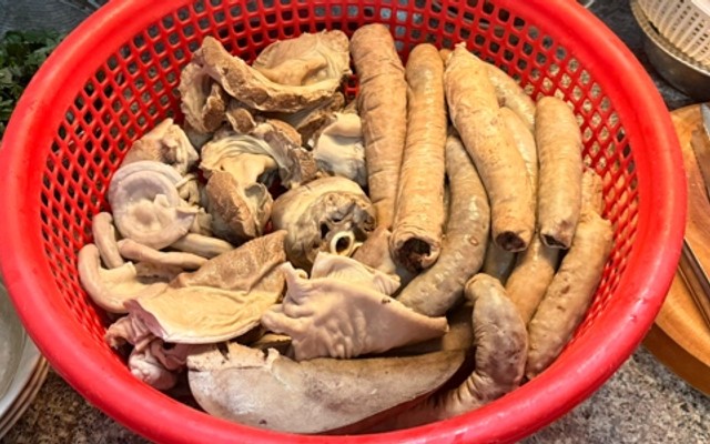 Cháo Lòng Xứ Nghệ - 172B Trần Quang Diệu