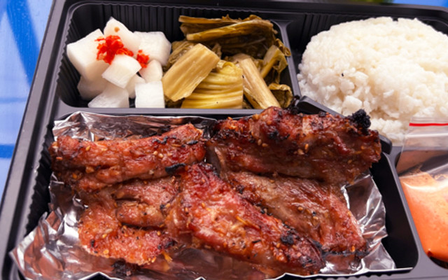 Cơm Sườn Huế - 78 Tô Hiệu