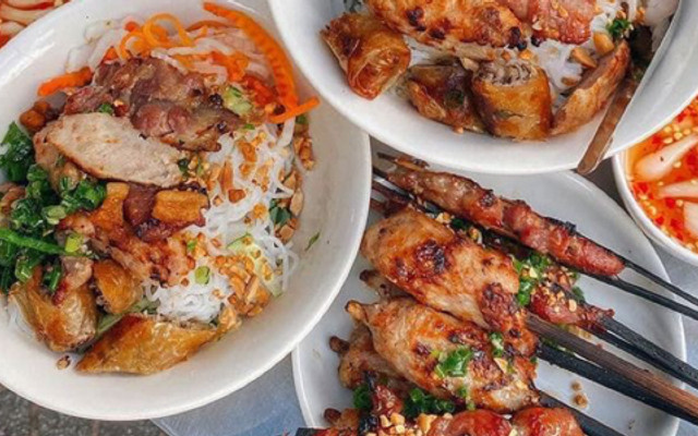 Quán Ăn Của Mẹ - Cơm Sườn - Bùi Xuân Phái