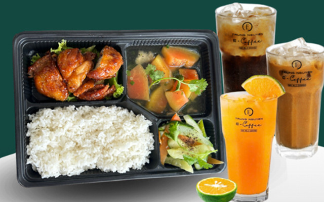 Bốn Mùa - Cơm Nhà Và Điểm Tâm