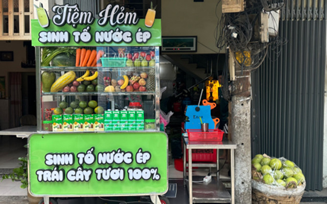 Hẻm - Sinh Tố Nước Ép