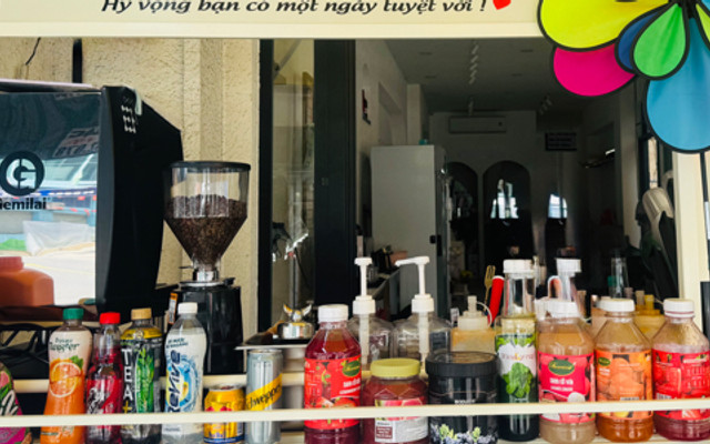 Tiny - Coffee - 121 Nguyễn Trãi