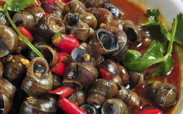 Ăn Vặt Hana - Ốc Hút Điện Phương & Chân Gà - Đà Nẵng