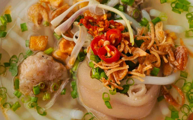 Oanh Bánh Canh - 6 Phan Đình Giót