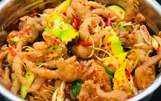 Chân Gà Sốt Thái Và Đồ Ăn Vặt Hiểu Hy - Lĩnh Nam