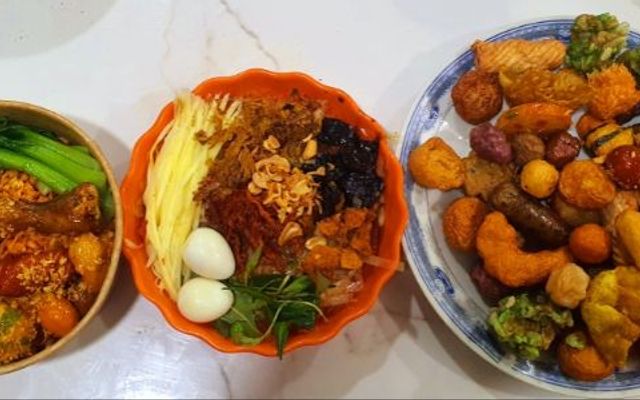 Mì Trộn Pikachu - Bánh Tráng Trộn, Cá Viên Chiên & Chân Gà Sốt Thái - Đường Số 9