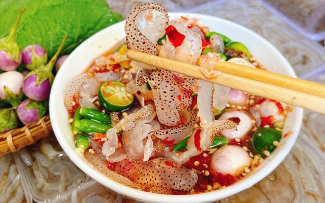 Bếp Nhà A Zhú - Sứa Mắm Nhĩ, Chân Gà Sốt Thái Và Các Món Nhậu - Đường Số 4