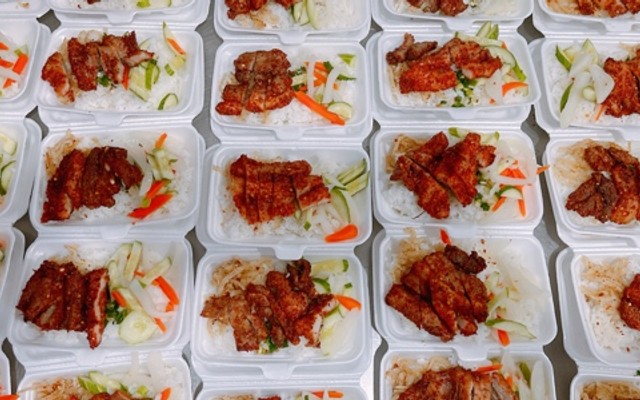 Tiệm Cơm Cô Béo - Cơm Văn Phòng Và Sườn Muối Sả