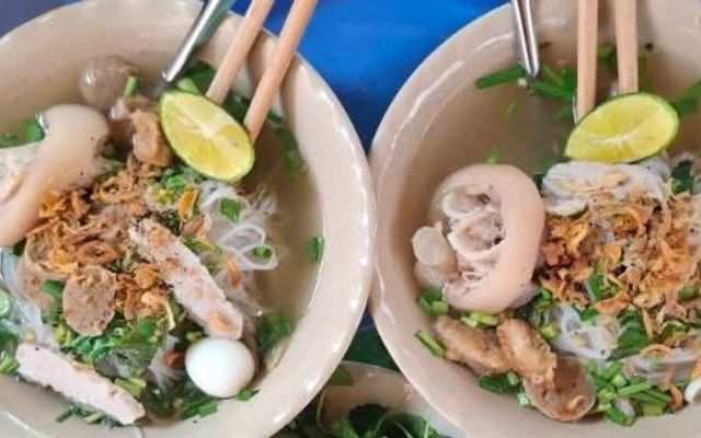 Hủ Tiếu Gõ 76 - 104 Lê Văn Hưu