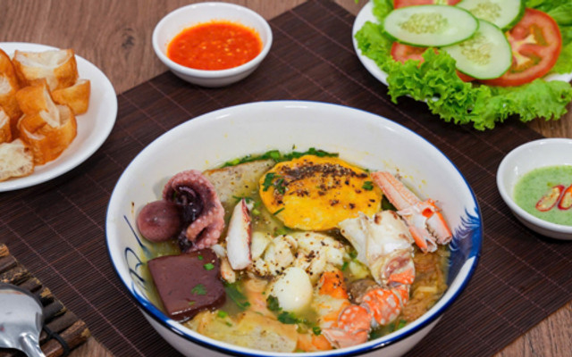Bánh Canh Ghẹ, Cua & Tôm Tít Diễm - Điện Biên Phủ