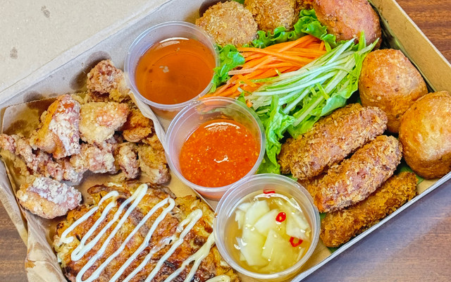 Góc 6 - Nem Chua Rán, Bánh Rán Mặn & Chân Gà Xả Tắc - Nguyễn Gia Thiều
