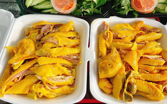 Ăn Vặt Cô Tiên Food - Tré Trộn & Gà Ủ Muối - Nguyễn Ái Quốc