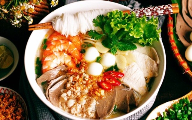 Phượng - Hủ Tiếu Nam Vang