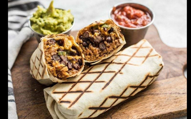 Tiệm Bánh Tacos Nhà Thư