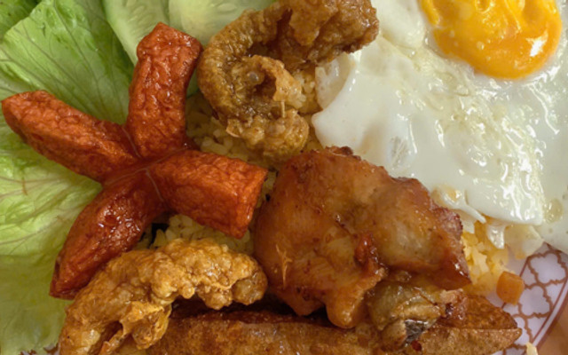 Cơm Gà Xối Mỡ - Huỳnh Nhựt