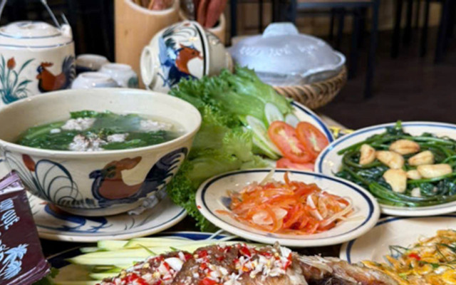 Cơm Quê Góc Bếp - Nơ Trang Long