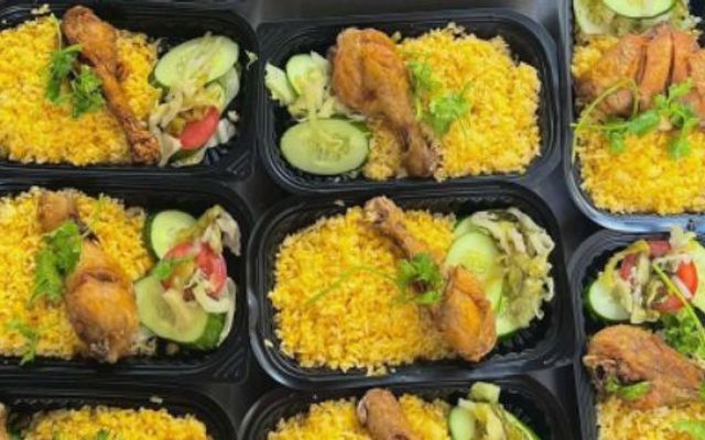 Cơm Gà & Mì Xào Cô Ú - Lái Thiêu