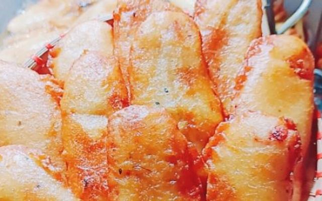 Chuối Chiên Sài Gòn & Khoai Lang Lắc - 236 Trần Hưng Đạo
