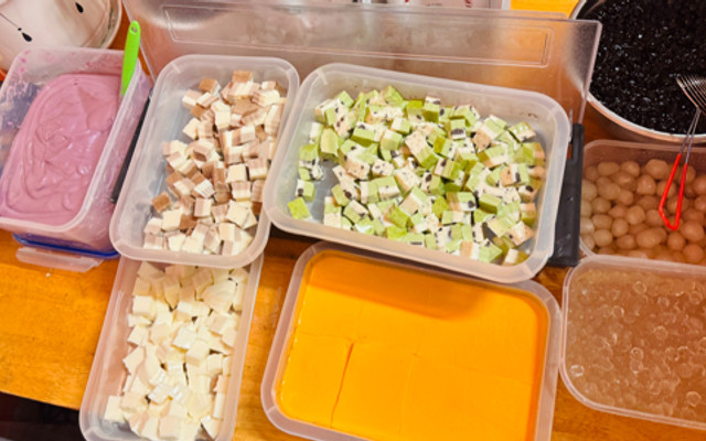 CAM COFFEE - 35 LÊ THANH NGHỊ