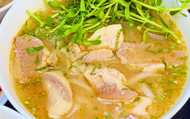 BÁNH CANH CÁ LÓC TRẦN - VÕ OANH