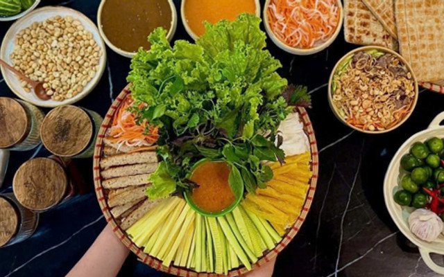 Nem Nướng & Trà Sữa - Trú Béo