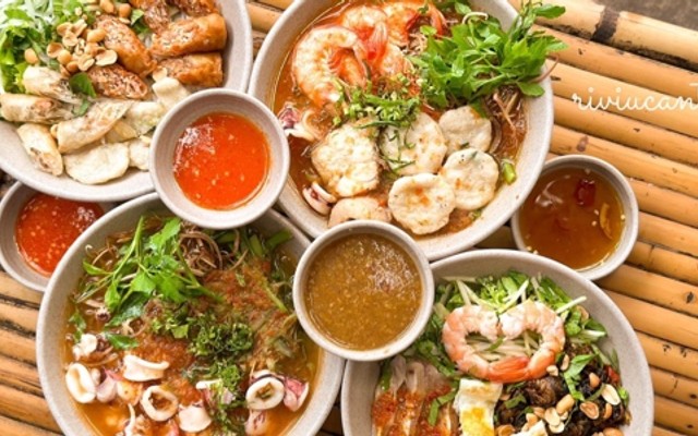 
TIỆM BÚN A NHỈU - MẠC THIÊN TÍCH
