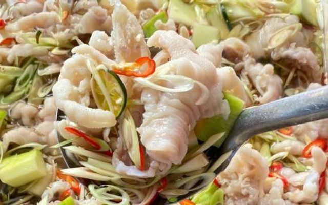 Gà Ủ Muối, Chân Gà Sốt Thái & Sữa Chua Các Loại - Ngọc Thúy