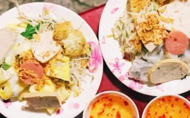 Bánh Cuốn Nóng, Bánh Ướt Lòng Gà & Bánh Cuốn Lòng Đào - 305/3A Lê Văn Sỹ