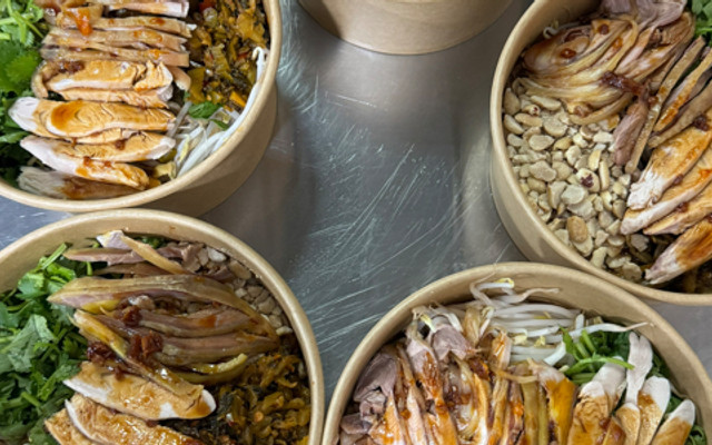 Yến Béo - Phở Gà số 1 Bắc Hà, Gà Đồi & Gà Cựa - Nguyễn Ngọc Vũ