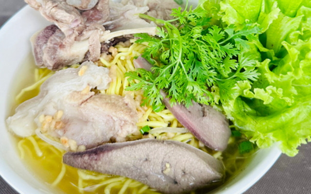 1990's Café - Cách Mạng Tháng Tám