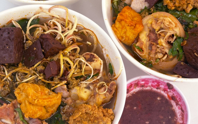 Bún Riêu, Canh Bún Chú Sáu - Bờ Kè Sông Hậu