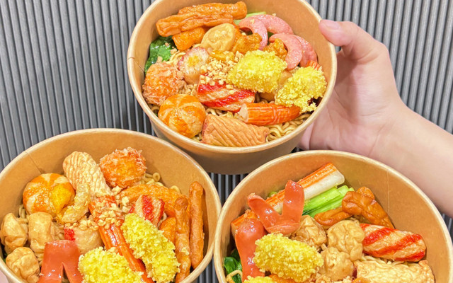 Nhà Ry - Mì Trộn & Gà Que - Nguyễn Ái Quốc